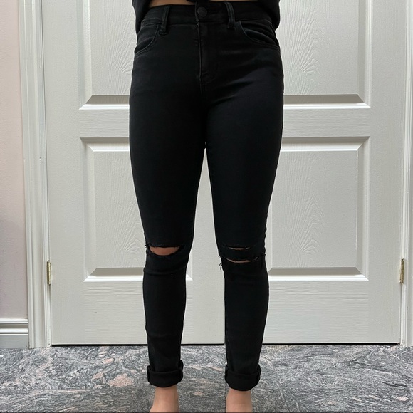 American Eagle ripped high waisted skinny jeans - Picture 3 of 3